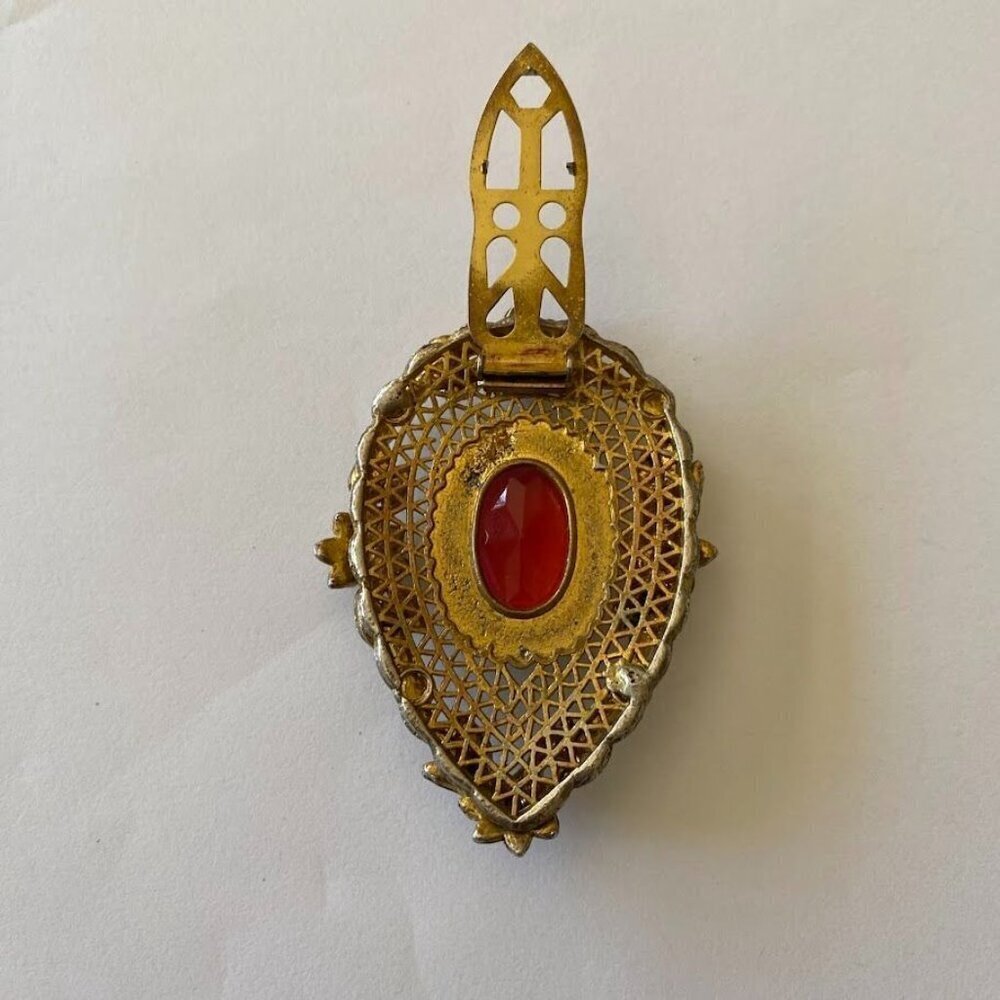 Vintage Raspberry Glass Dress Clip Brooch Gold Filigree Dress Clip Art Deco - Picture 4 of 10